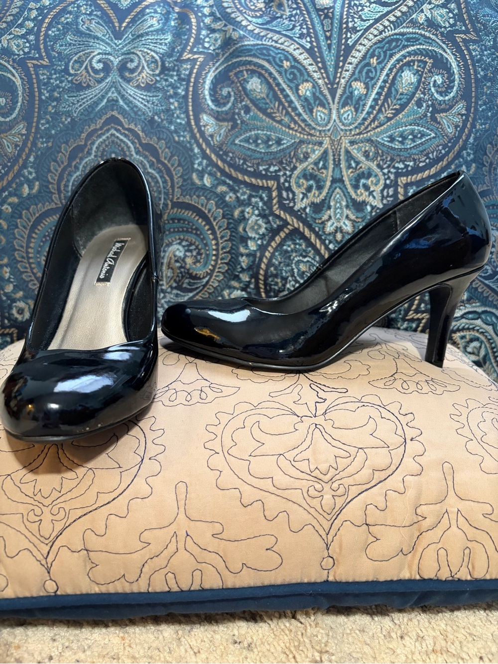 Michael Antonio Black Patent Leather Pointed Toe Pumps
